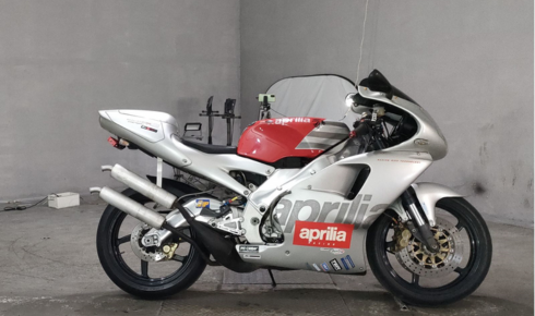 мотоцикл APRILIA